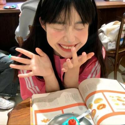 商谍